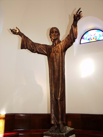 U Rijeci predstavljena monografija o patru Marijanu Gajšaku DI 2011